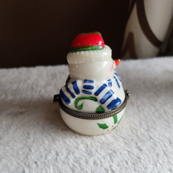 Vintage Snowman Porcelain Hinged Trinket Box guc see pictures - Picture 2 of 9